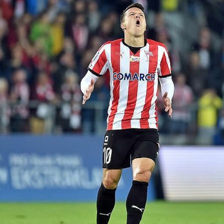 “How can Konoplyanka focus on the game?”: in Poland, they found the reason for the Cracovia winger’s erratic game