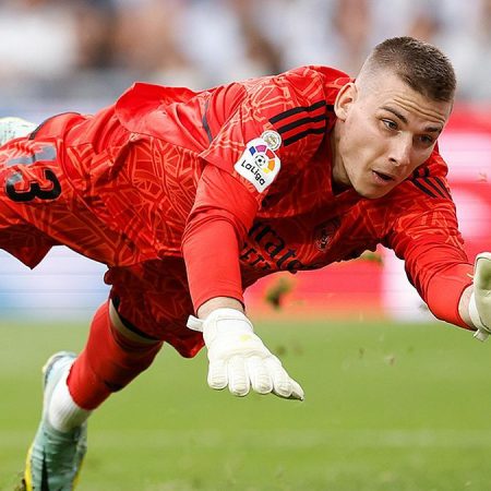 “Lunin makes statement amid rumors of parting ways with Real: ‘It’s time to move on'”