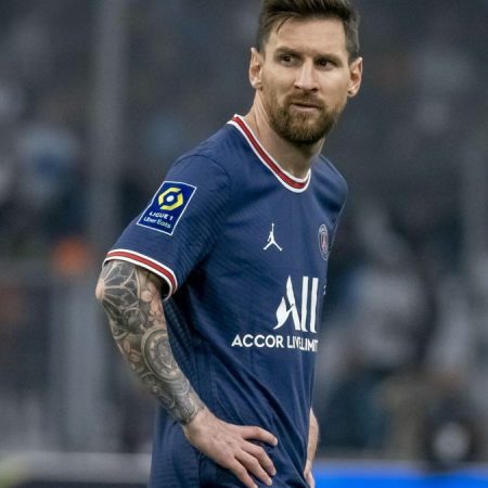 “Messi’s Awful Departure from PSG: Fans Booed the Legend, Parisians Lost the Home Game”